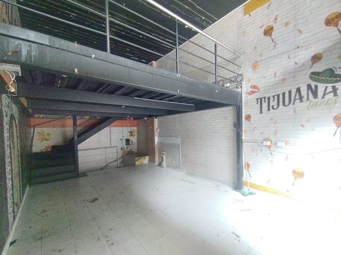 Local en arriendo en La Ceja, 81 m² · foto 2 de 6
