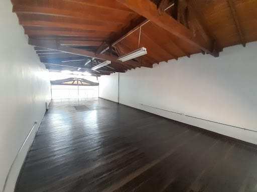 Local en arriendo en Cristo Rey, Medellín, 217 m² · foto 5 de 12