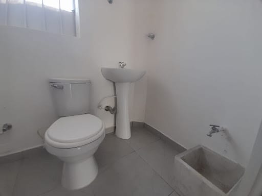 Local en arriendo en Cristo Rey, Medellín, 217 m² · foto 11 de 12