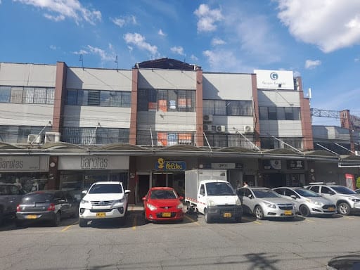 Local en arriendo en Cristo Rey, Medellín, 217 m² · foto 12 de 12