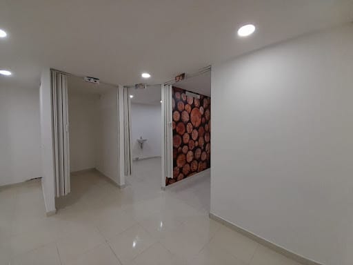 Consultorio en arriendo en La Candelaria, Medellín, 40 m² · foto 2 de 14