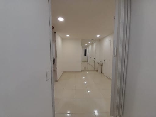 Consultorio en arriendo en La Candelaria, Medellín, 40 m² · foto 9 de 14