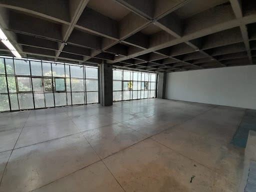 Bodega en arriendo en San Benito, Medellín, 323 m² · foto 4 de 20