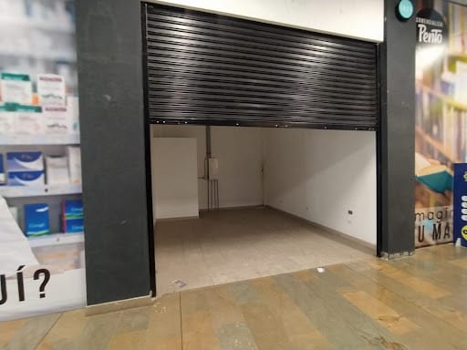 Local en arriendo en Los Colores, Medellín, 22 m² · foto 3 de 13
