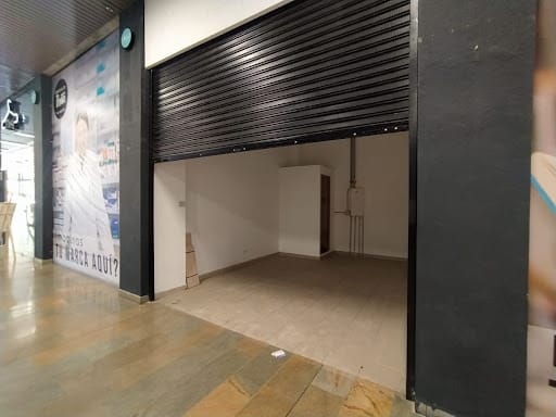 Local en arriendo en Los Colores, Medellín, 22 m² · foto 9 de 13