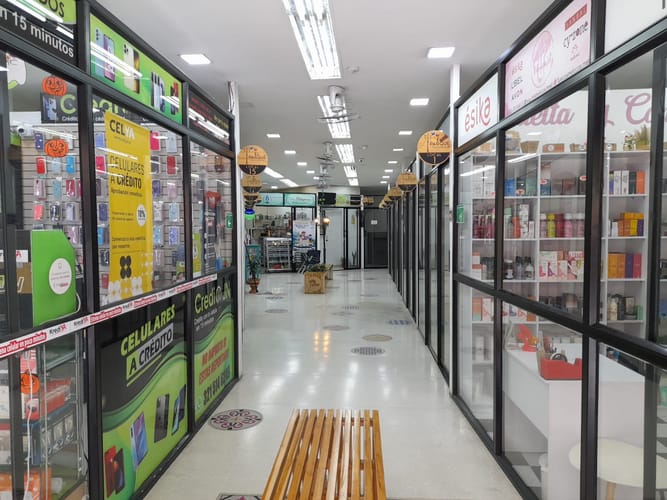 Local en arriendo en Simon Bolivar Sb (Centro), Copacabana, 12 m² · foto 10 de 13