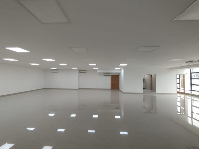 Oficina en arriendo en Villa Carlota, Medellín, 272 m² · foto 5 de 15