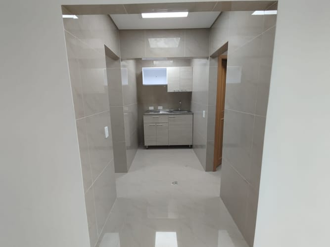 Oficina en arriendo en Villa Carlota, Medellín, 272 m² · foto 8 de 15