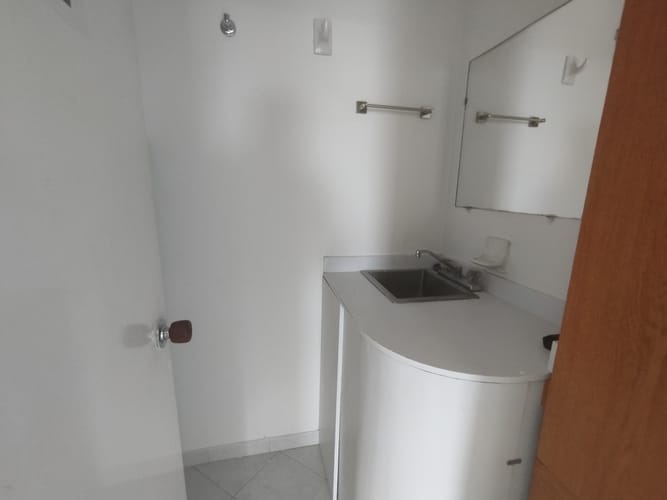 Oficina en arriendo en Vía Las Palmas, Medellín, 30 m² · foto 6 de 8