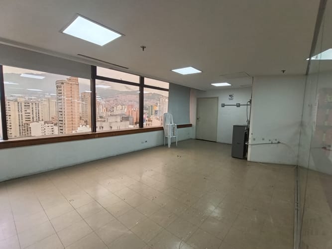 Oficina en arriendo en La Candelaria, Medellín, 1000 m² · foto 20 de 20