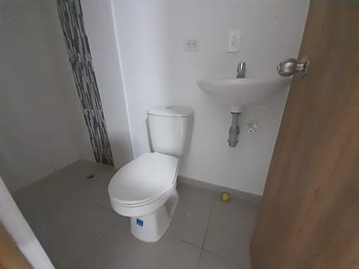 Local en arriendo en Ditaires, Itagüí, 90 m² · foto 10 de 10