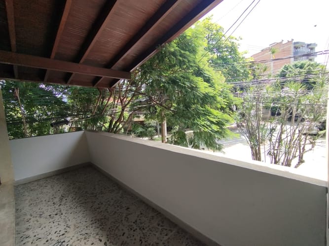Casa de 5 alcobas en arriendo en Florida Nueva, Medellín, 280 m² · foto 9 de 20
