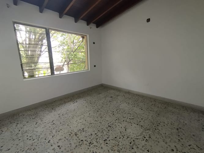 Casa de 5 alcobas en arriendo en Florida Nueva, Medellín, 280 m² · foto 16 de 20