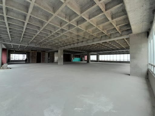 Local en arriendo en Miraflores, Medellín, 1020 m² · foto 8 de 14