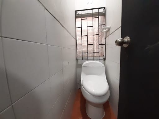 Local en arriendo en Conquistadores, Medellín, 140 m² · foto 4 de 9