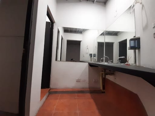 Local en arriendo en Conquistadores, Medellín, 140 m² · foto 6 de 9