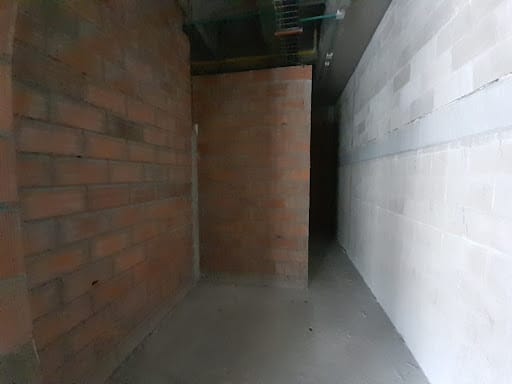 Local en arriendo en Miraflores, Medellín, 1020 m² · foto 12 de 14