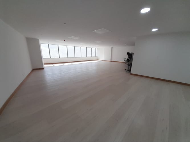 Oficina en arriendo en San Diego, Medellín, 133 m² · foto 2 de 6