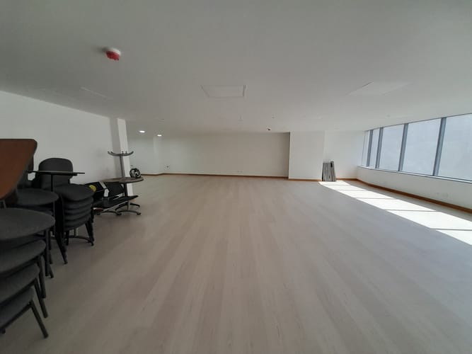 Oficina en arriendo en San Diego, Medellín, 133 m² · foto 4 de 6