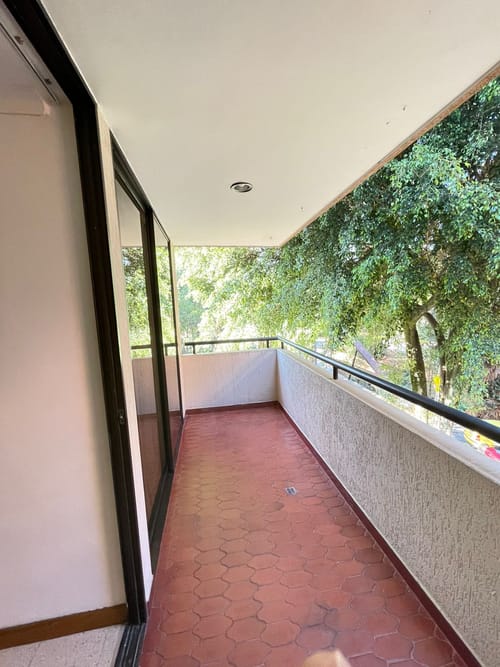 Apartamento de 2 alcobas en arriendo en El Poblado, Envigado, 107 m² · foto 9 de 13