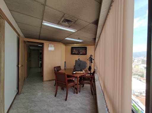 Oficina en arriendo en La Candelaria, Medellín, 78 m² · foto 10 de 14
