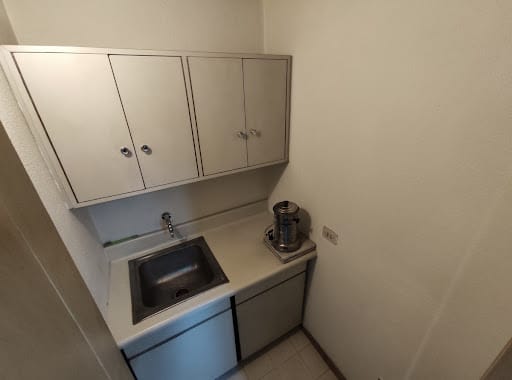 Oficina en arriendo en La Candelaria, Medellín, 78 m² · foto 12 de 14