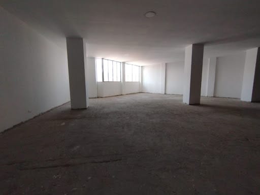 Bodega en arriendo en Centro, Rionegro, 215 m² · foto 2 de 8