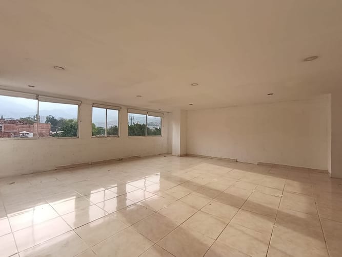 Bodega en arriendo en La Ceja, 200 m² · foto 14 de 16