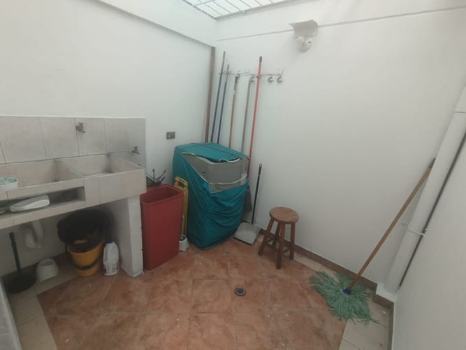 Casa de 16 alcobas en arriendo en Jesus Nazareno, Medellín, 438 m² · foto 6 de 20
