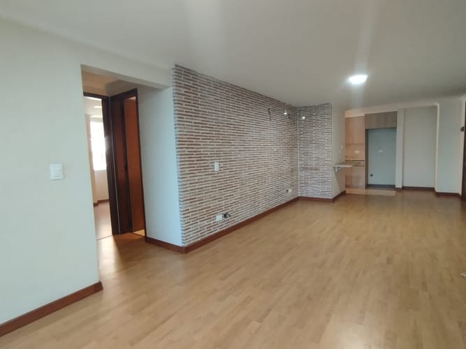 Apartamento en arriendo en El Poblado, Medellín · foto 2 de 16