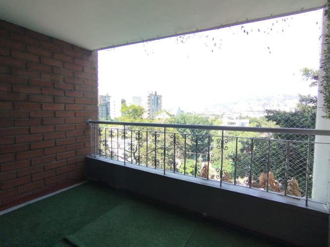 Apartamento en arriendo en El Poblado, Medellín · foto 3 de 16