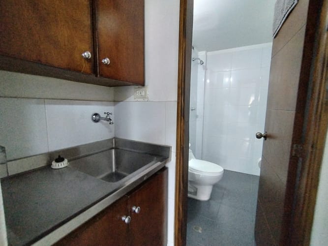 Oficina en arriendo en Conquistadores, Medellín, 38 m² · foto 8 de 19