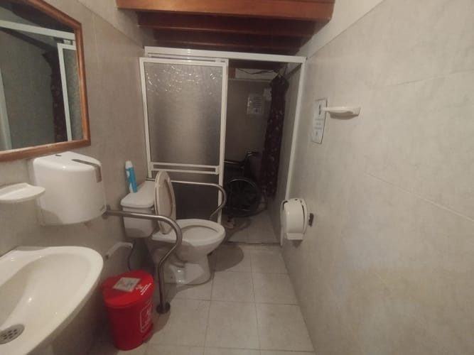 Casa de 16 alcobas en arriendo en Jesus Nazareno, Medellín, 438 m² · foto 13 de 20
