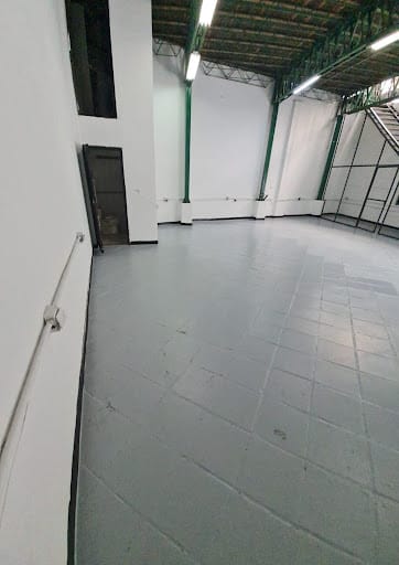 Bodega en arriendo en Centro Administrativo, Medellín, 180 m² · foto 8 de 20
