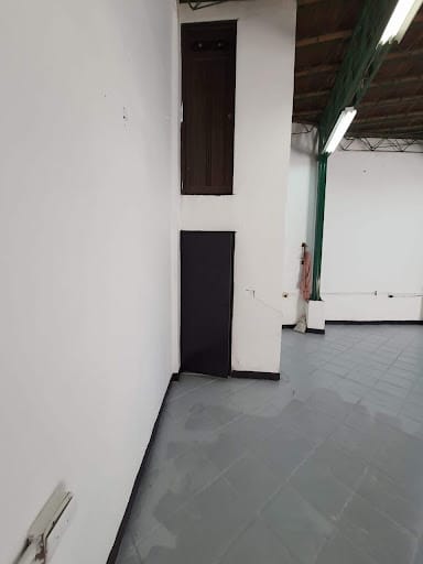 Bodega en arriendo en Centro Administrativo, Medellín, 180 m² · foto 12 de 20