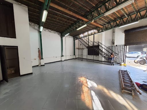 Bodega en arriendo en Centro Administrativo, Medellín, 180 m² · foto 18 de 20