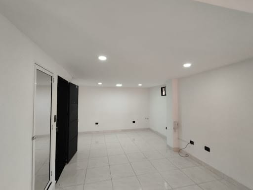 Oficina en arriendo en Vía Las Palmas, Medellín, 37 m² · foto 2 de 12