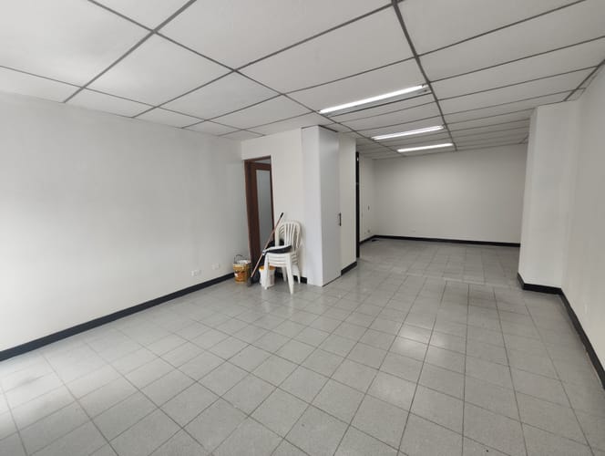 Oficina en arriendo en Lorena, Medellín, 39 m² · foto 4 de 8