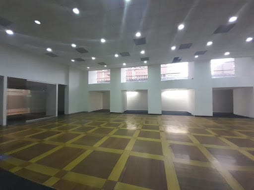Local en arriendo en La Candelaria, Medellín, 740 m² · foto 3 de 20