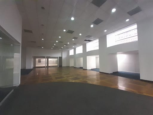 Local en arriendo en La Candelaria, Medellín, 740 m² · foto 6 de 20