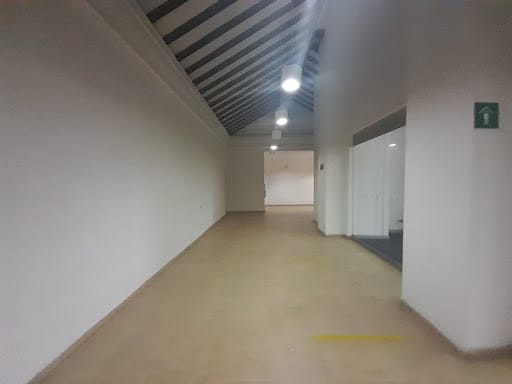 Local en arriendo en La Candelaria, Medellín, 740 m² · foto 7 de 20