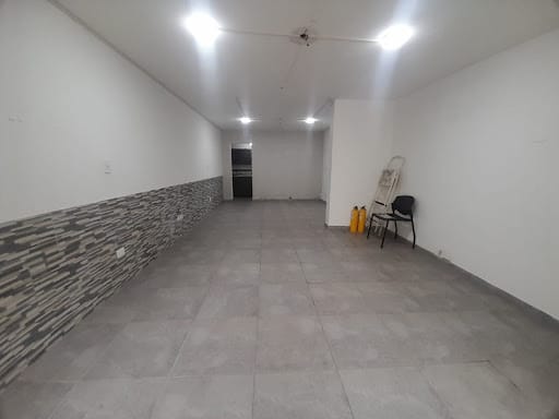 Local en arriendo en Conquistadores, Medellín, 32 m² · foto 4 de 16