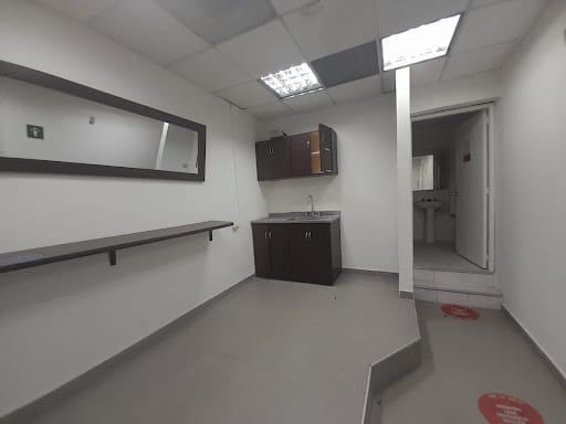 Local en arriendo en La Candelaria, Medellín, 740 m² · foto 12 de 20