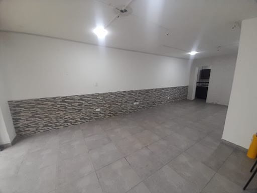 Local en arriendo en Conquistadores, Medellín, 32 m² · foto 5 de 16