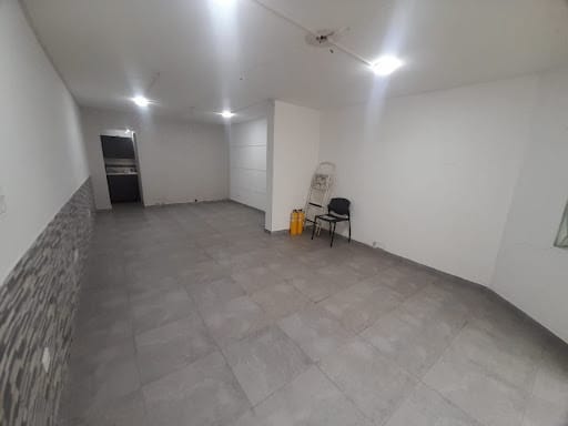 Local en arriendo en Conquistadores, Medellín, 32 m² · foto 6 de 16