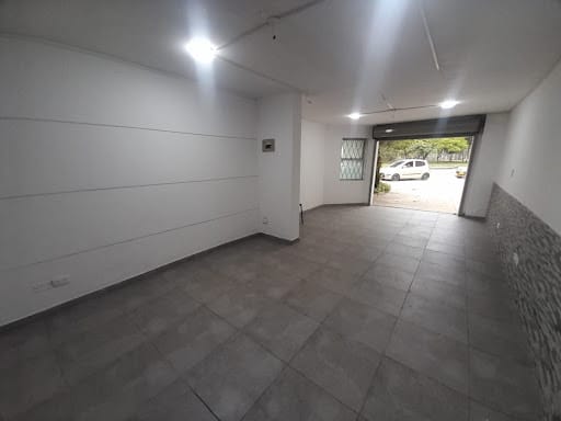 Local en arriendo en Conquistadores, Medellín, 32 m² · foto 7 de 16