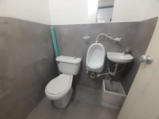 Local en arriendo en Conquistadores, Medellín, 32 m² · foto 9 de 16