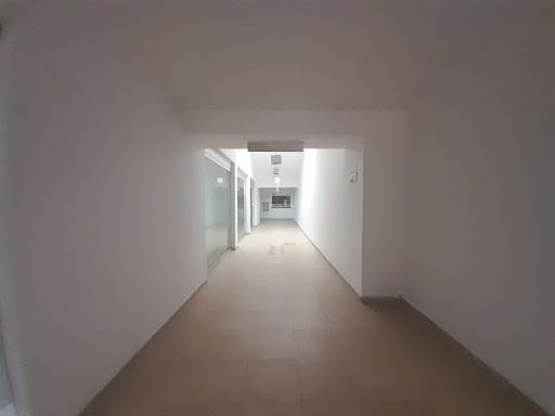 Local en arriendo en La Candelaria, Medellín, 740 m² · foto 18 de 20