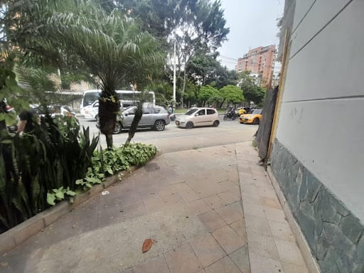 Local en arriendo en Conquistadores, Medellín, 32 m² · foto 10 de 16