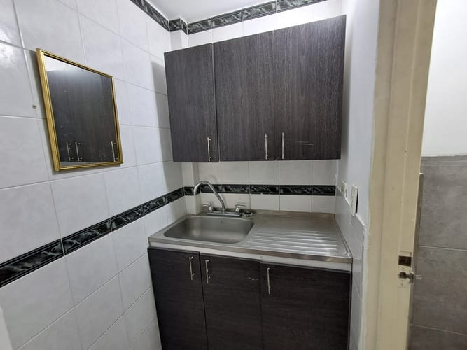 Local en arriendo en Conquistadores, Medellín, 32 m² · foto 11 de 16